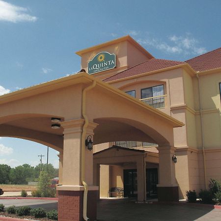 La Quinta By Wyndham Woodward Hotel Exterior photo
