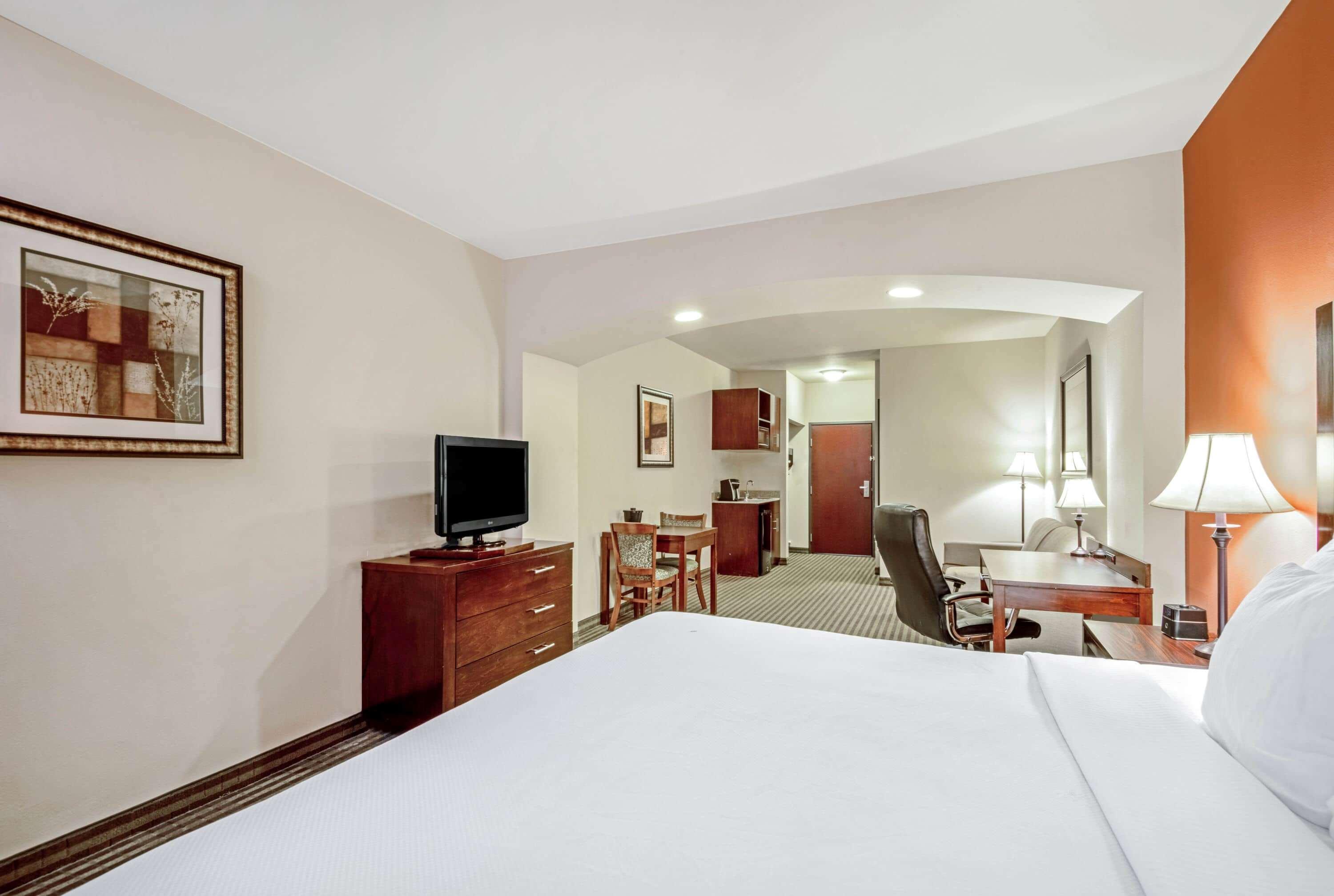 La Quinta By Wyndham Woodward Hotel Exterior photo